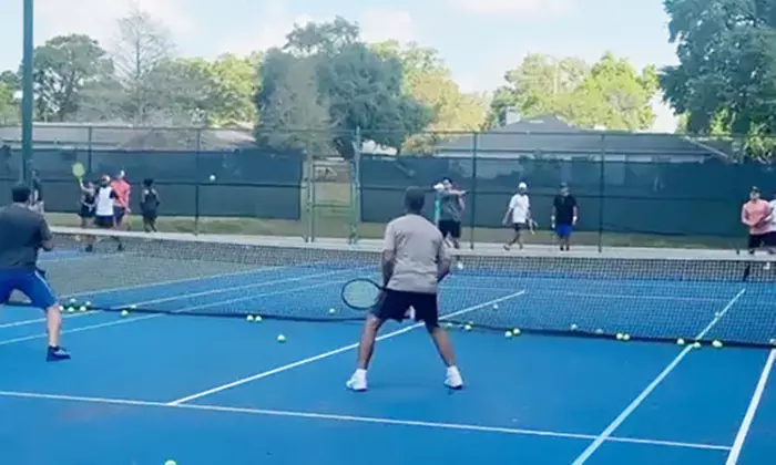 Enjoy with Six Weeks of Adult, Kids, or Family Tennis Lessons
