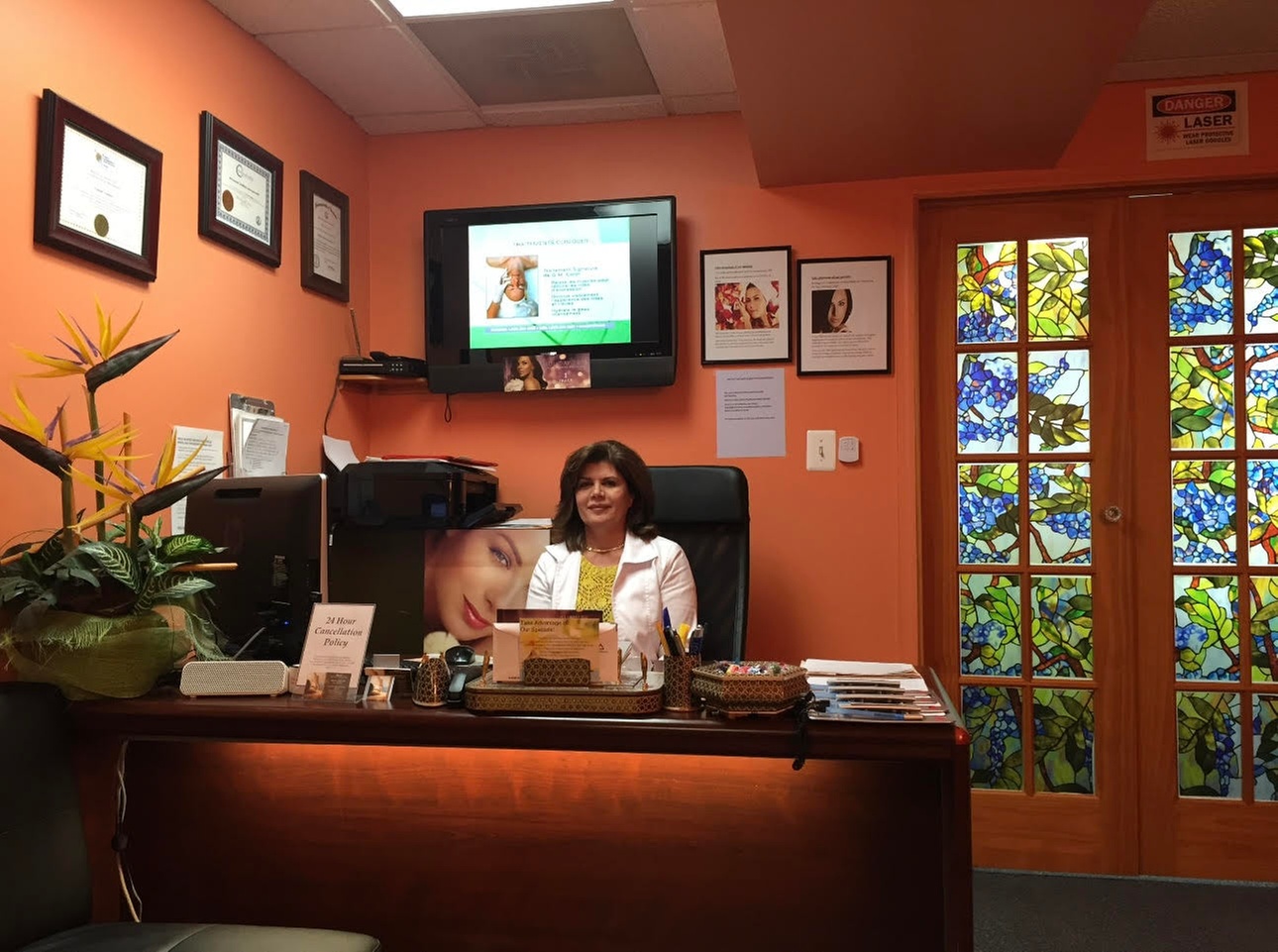 Effective spider vein removal with two or four treatment sessions