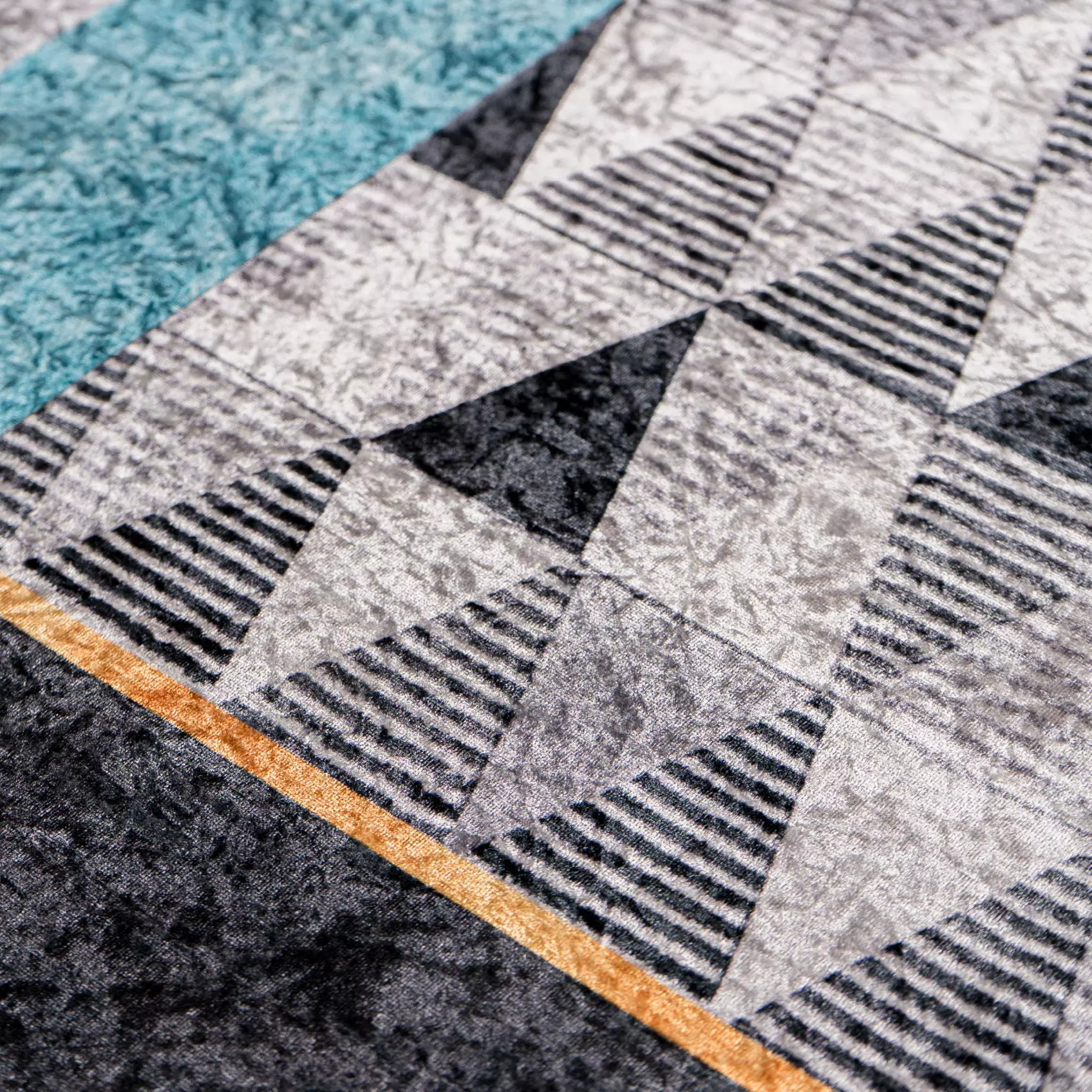 Alfombra larga con tacto de terciopelo