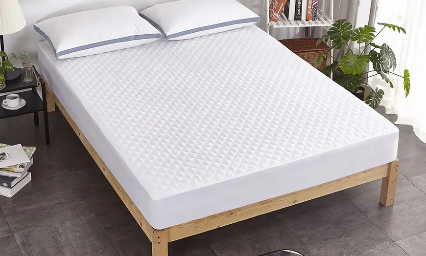 Image 1: Wasserfester Matratzenbezug zum Schutz vor Flüssigkeiten und Flecken