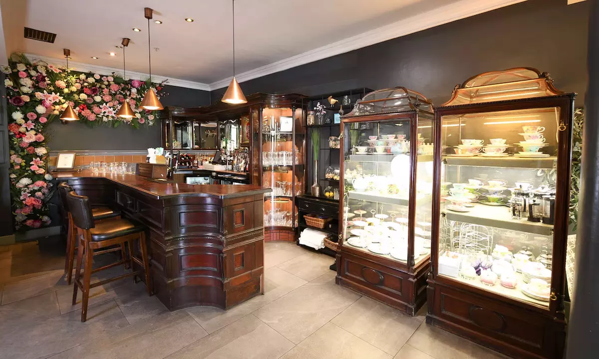 Cork,Ireland:1,2,or3Nights w/Breakfast,Late Check-Out&Optional Dinner