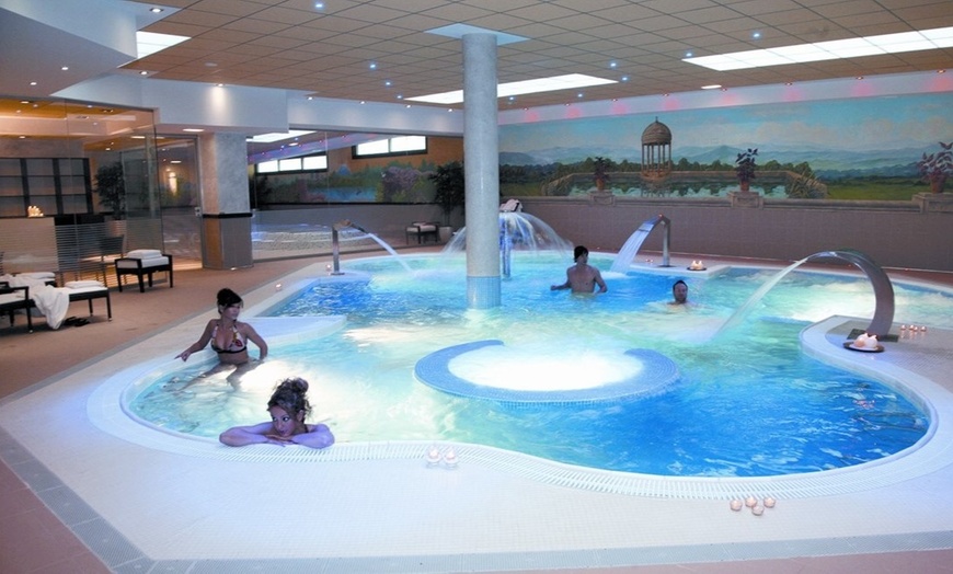 Image 4: Circuito spa de 90 minutos y masaje relajante