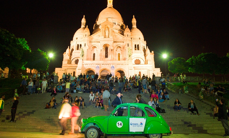 Image 3: Visite de Montmartre à bord de la 1ère 2CV électrique