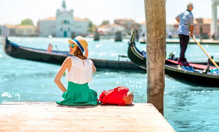Image 3: Promenade guidée en gondole à Venise