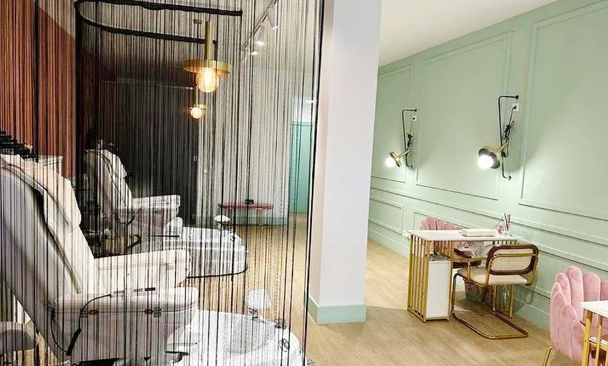 Image 9: Radiofrecuencia facial y corporal, 2, 4 o 6 sesiones con mascarilla