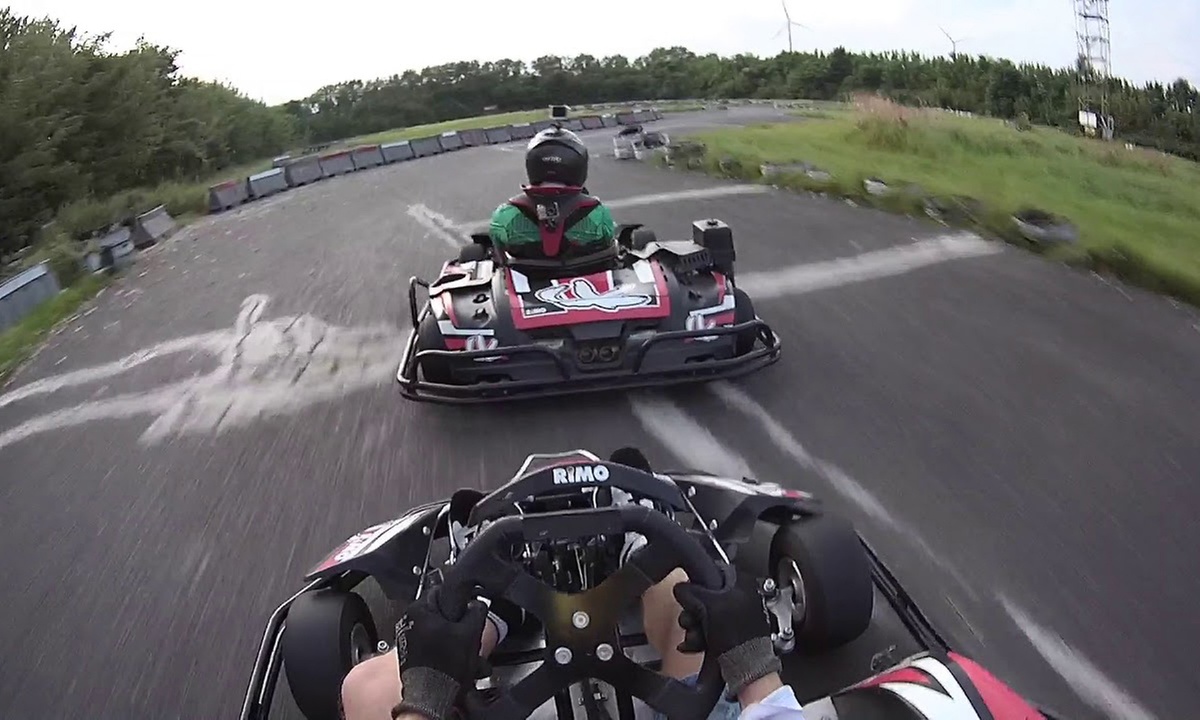 10 Min. Kart fahren mit 9 oder 13 PS auf der Kartbahn Schönerlinde in Wandlitz (bis zu 34% sparen)