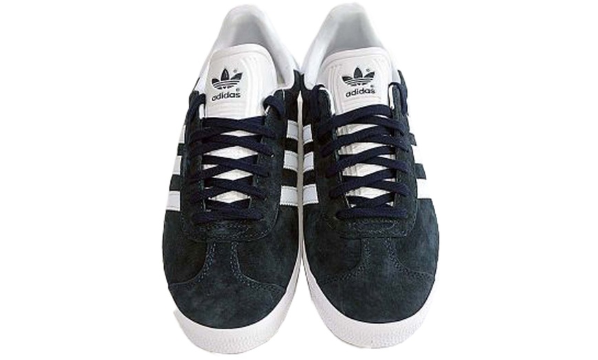 Image 5: Adidas Men's Gazelle Suede Trainers