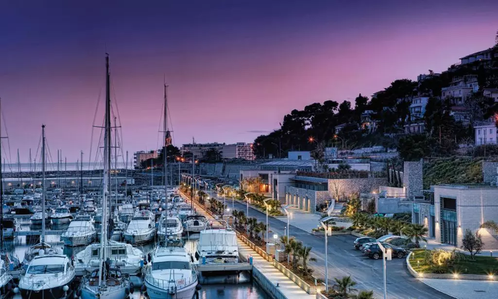 Ligurie 4* : chambre Deluxe avec petit-déjeuner, dîner et Spa