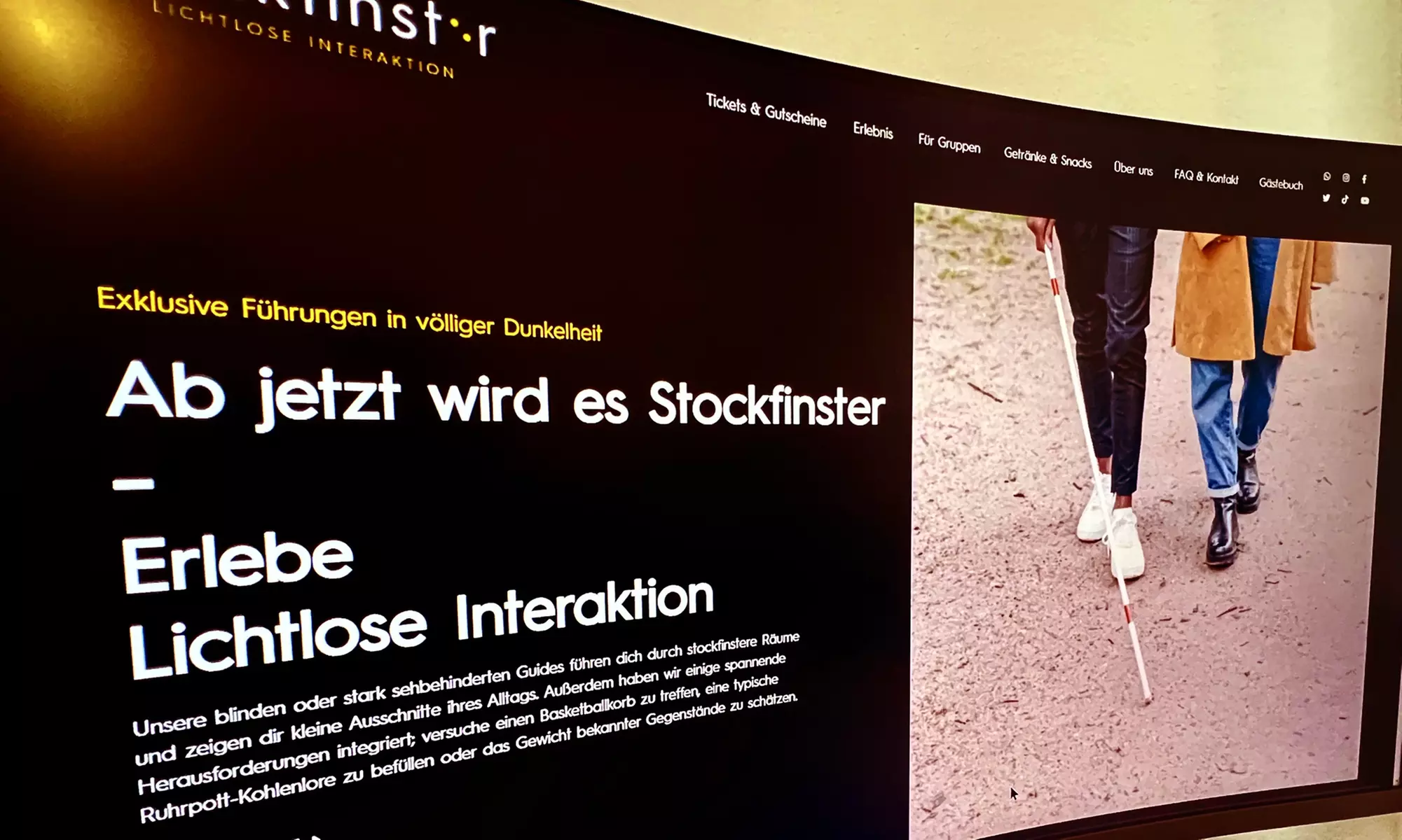 Lichtlose Inklusion - Erlebnisführungen in völliger Dunkelheit