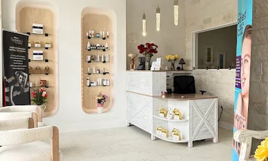 Image 3: Quiet, Sensory Relaxation Massages Focused on Your Needs