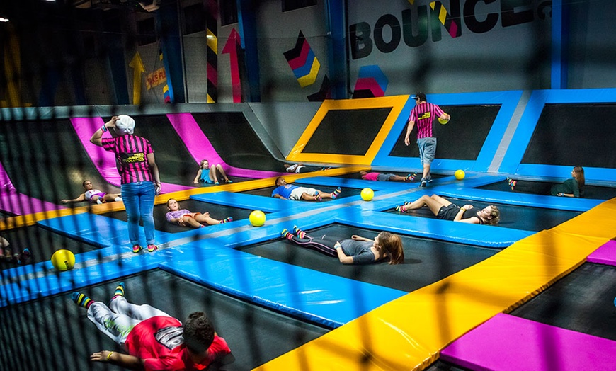 Image 11: Entry to a Trampoline Universe at BOUNCE