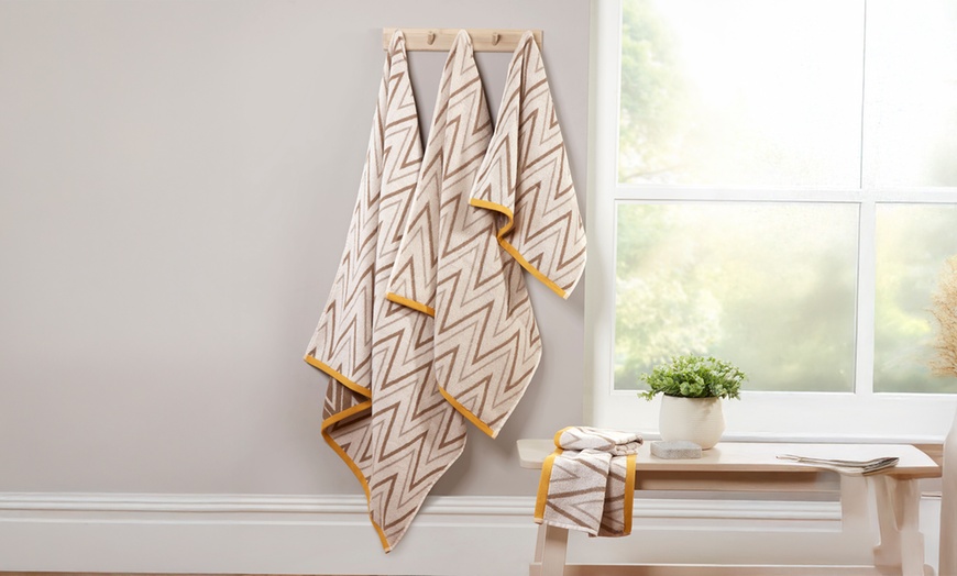 Image 8: Helix 6-Piece Towel Bale - 100% Cotton, Ultra-Absorbent Towels