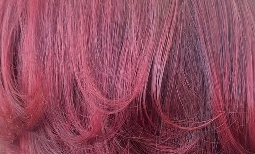 Image 8: Enhance Yourself with Hair Color and Highlight Services