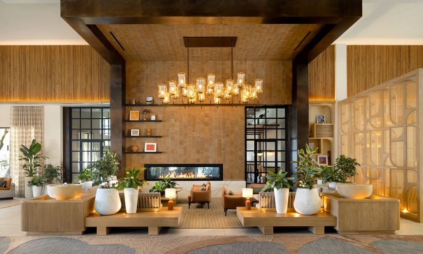 Image 14: Member-Only Deal: Hotel Solea, Autograph Collection