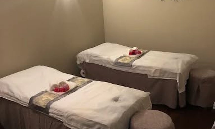 Image 2: Unwind in Serenity: Rejuvenating Deep Tissue Massages