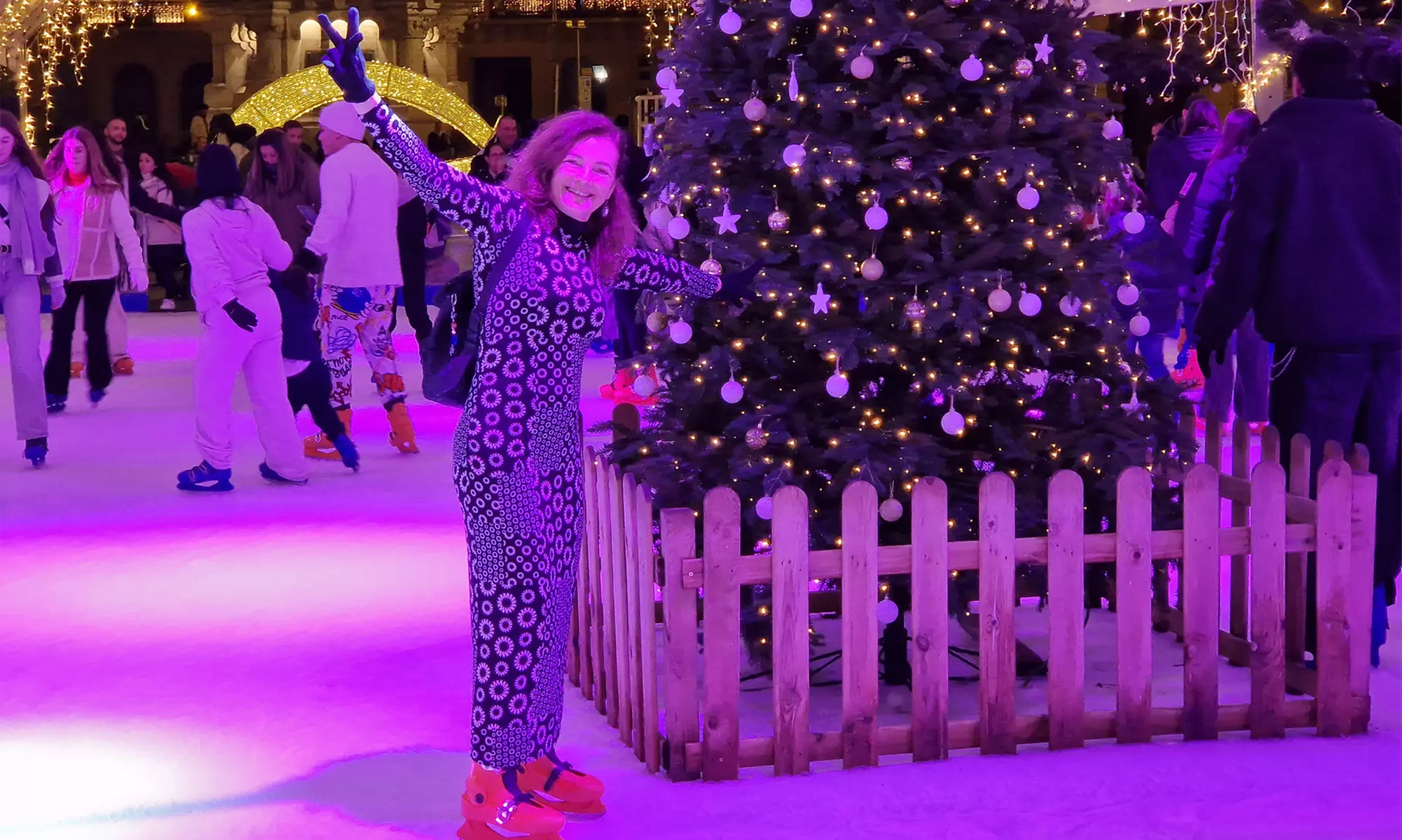 Experiencia navideña para 1 o 2 en pista de hielo durante 1 hora en la Alameda de Hércules, ahorra un31% - Image 6