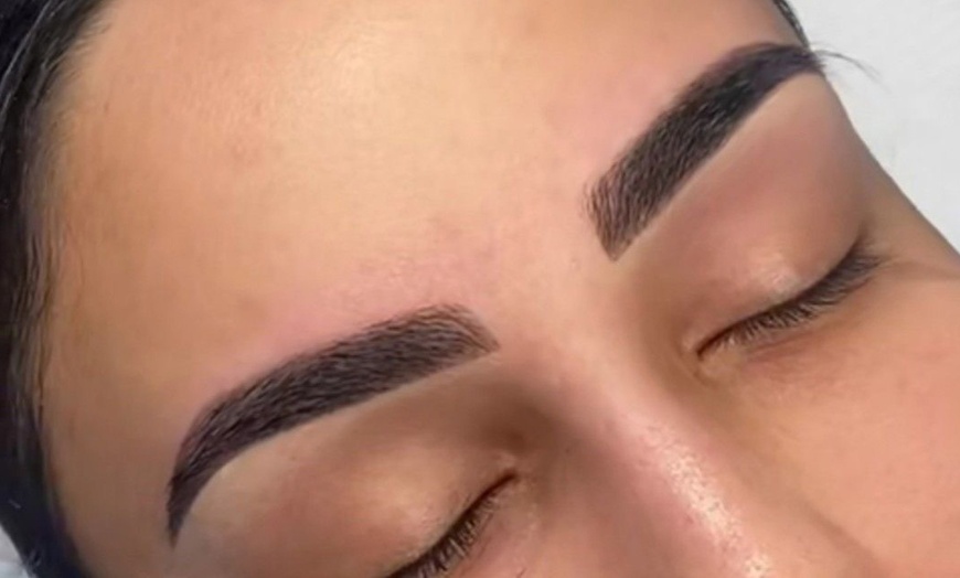 Image 9: Micropigmentación de cejas, labios, eyeliner y microblading de cejas