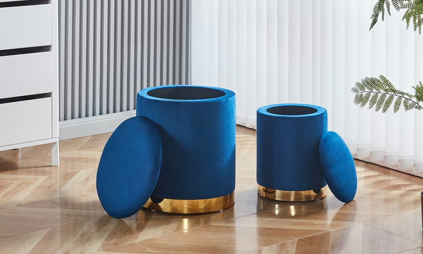 Image 5: Conjunto de pufs de terciopelo