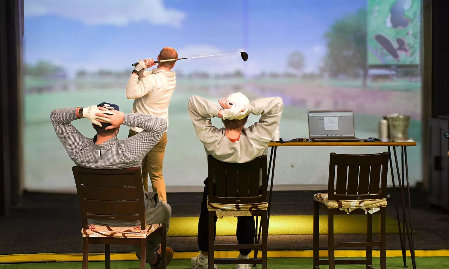 Golf Simulator Bay Rent/Driving Range for 1/2 Adults/Individual Golf