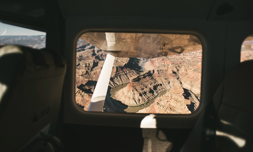 Image 6: Up to 20% Off on Flying Tour at Redtail Air Adventures
