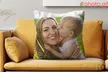 Personalisiertes Fotokissen 30 x 30 cm oder 40 x 40 cm von Photo Gifts (bis zu 80% sparen) - Second Medium