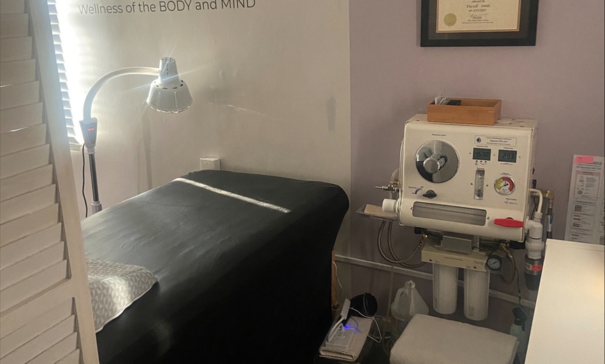 Image 7: Refresh with a One or Two 45-minute Colon Hydrotherapy Sessions
