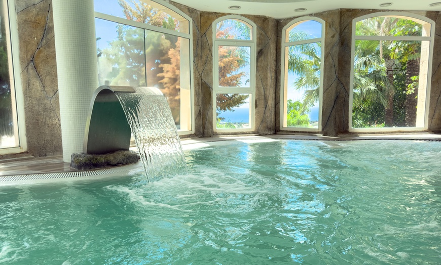 Image 2: Circuito spa de 90 minutos con opción a menú árabe y té en pareja 