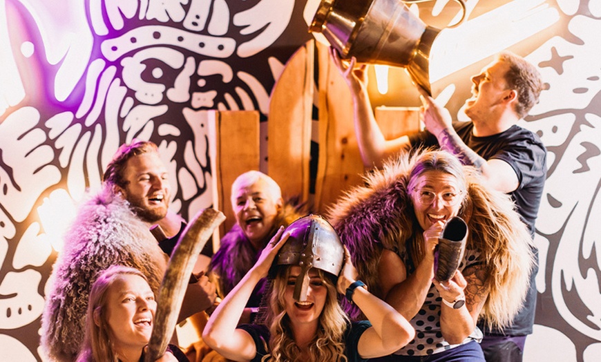 Image 2: Maniax Axe Throwing +  1 Drink - All Locations