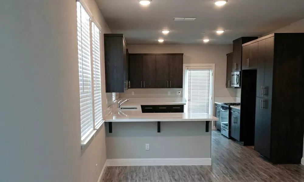 Professional 2-Person House Cleaning with Flexible Hour Packages