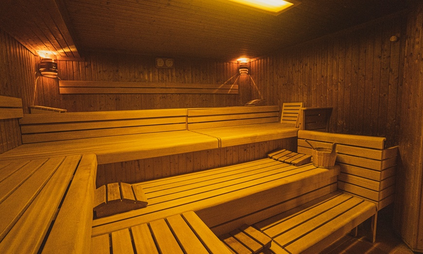Image 2: 30 Min. Verwöhnpaket mit Hamam-Behandlung, Schwimmbad & Sauna