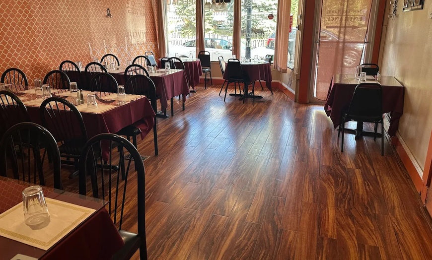 Image 13: $25 or $50 to Spend on Food and Drink