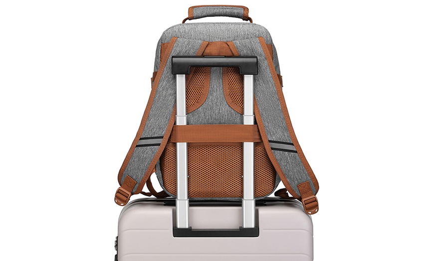 Image 21: Rugzak voor je handbagage tijdens het reizen