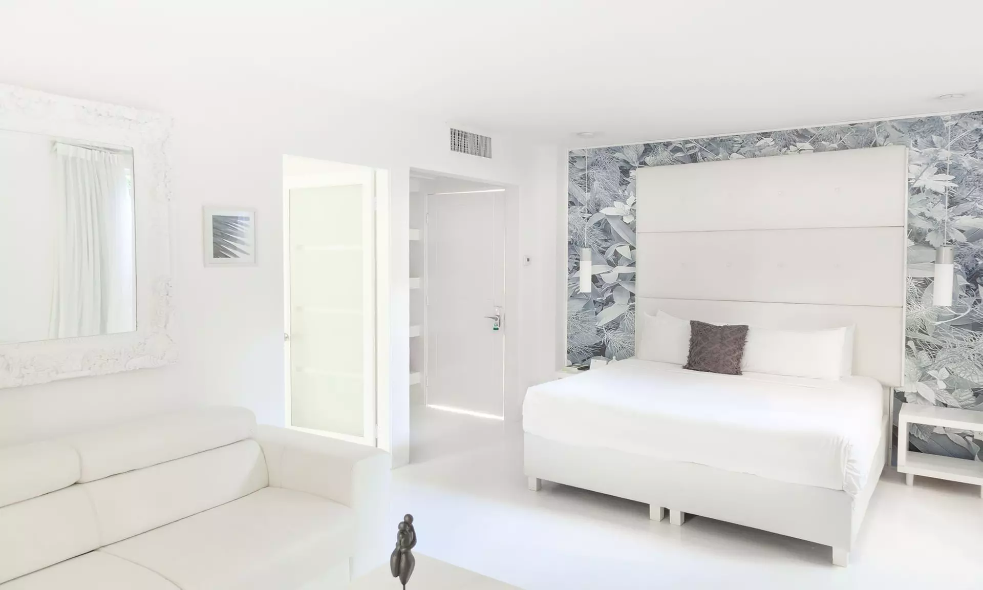 ✈ 5-Night Luxe Costa Rica Beach & City Trip with Air & Car