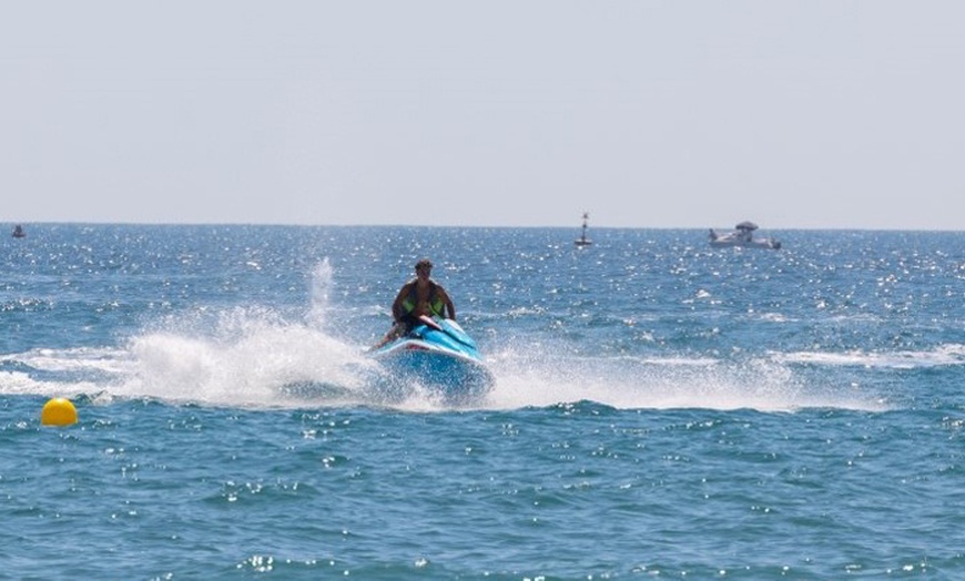 Image 4: Moto de agua Yamaha VX o Spark Trixx, 20 minutos en circuito 