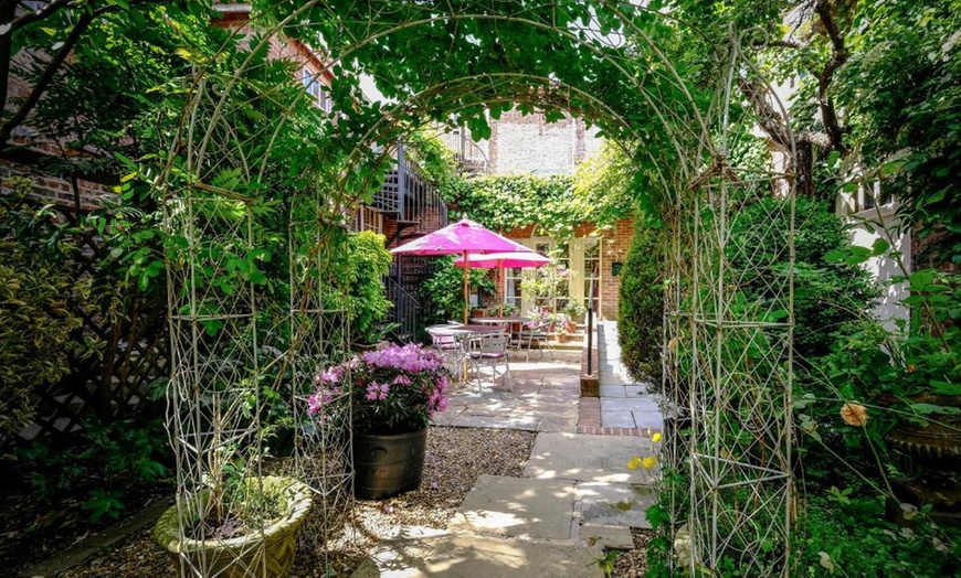 Image 3: North Yorkshire: Standard Double or Deluxe Queen Room with Breakfast