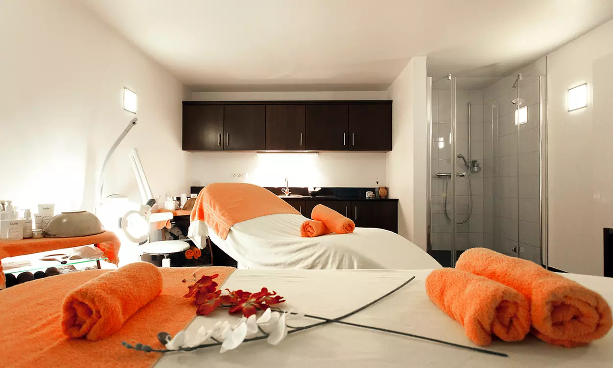 Day Spa inkl. Massage und 3-Gänge-Überraschungs-Menü für 1 Person