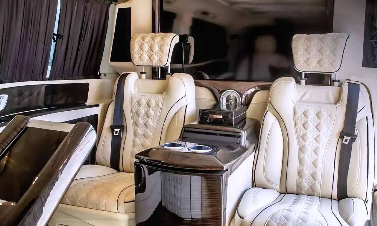 Mercedes-Benz Maybach Van Rental with driver for 1, 2, 3 or 4 Hours