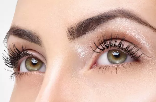 Lifting y tinte de pestañas con opción a diseño y depilación de cejas