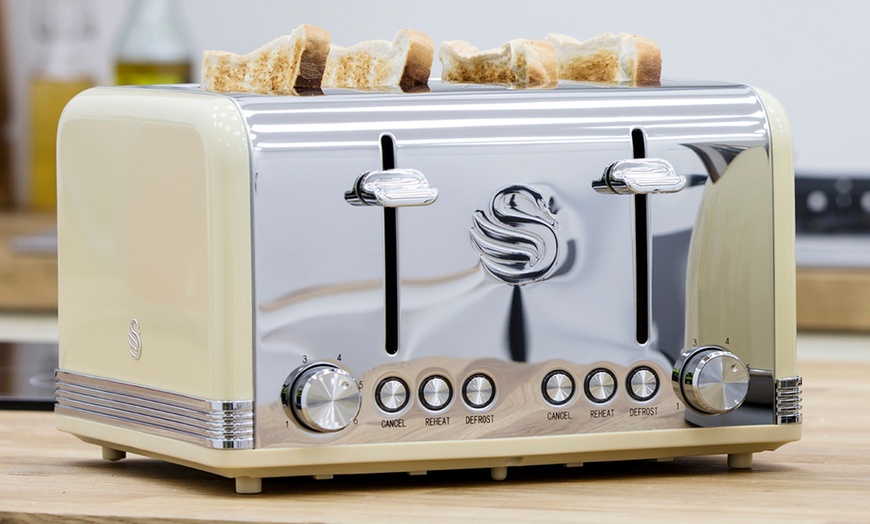 Image 7: Swan Kettle and Toaster Set