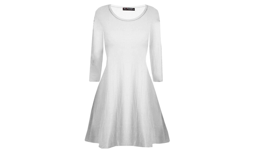 Image 19: Mini robe de soirée évasée