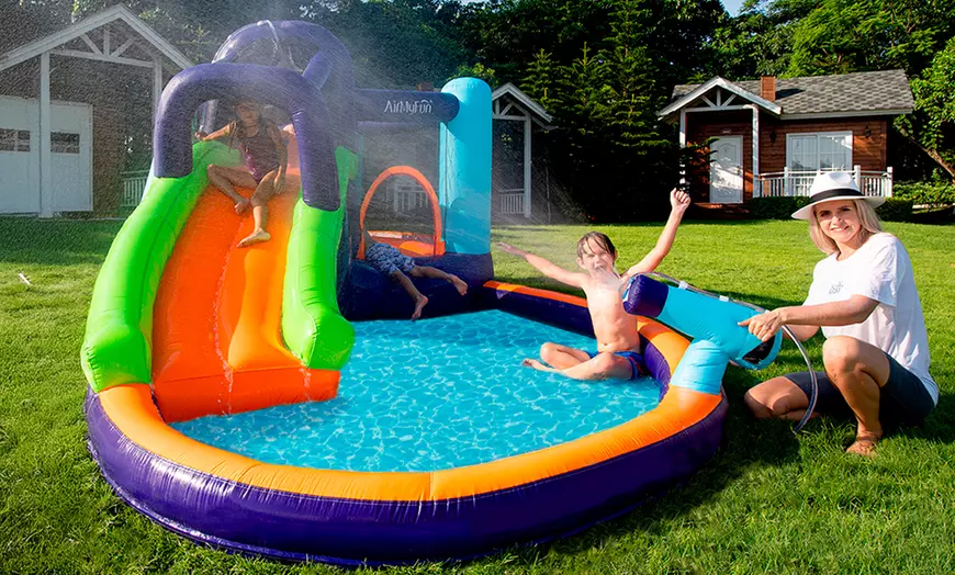 Image 6: Château gonflable Airmyfun pour enfant avec soufflerie permanente