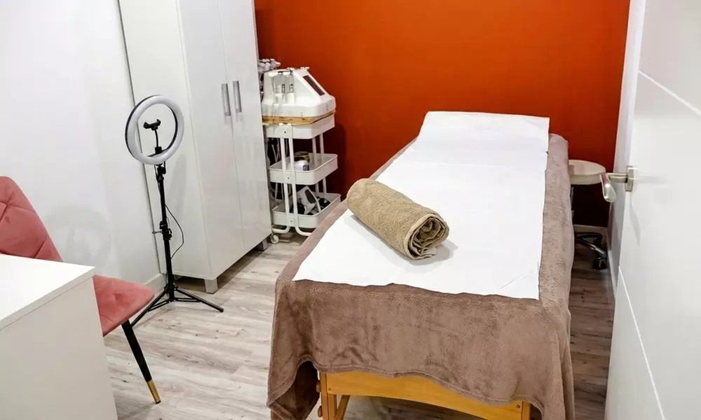 Limpieza facial en 6 pasos con microdermoabrasión y opción a LED