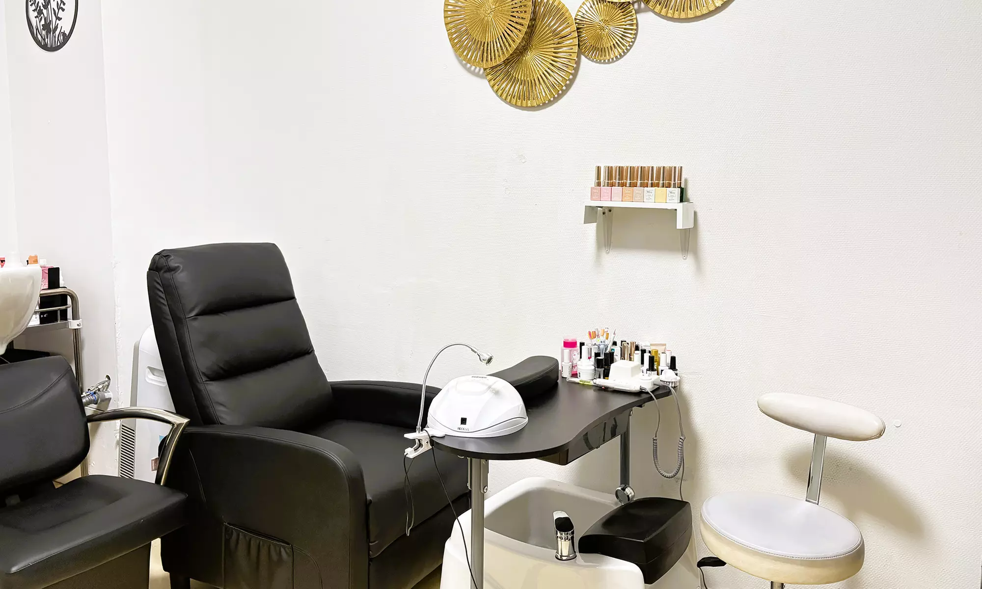 Beauté des mains et/ou des pieds avec pose de vernis semi-permanent