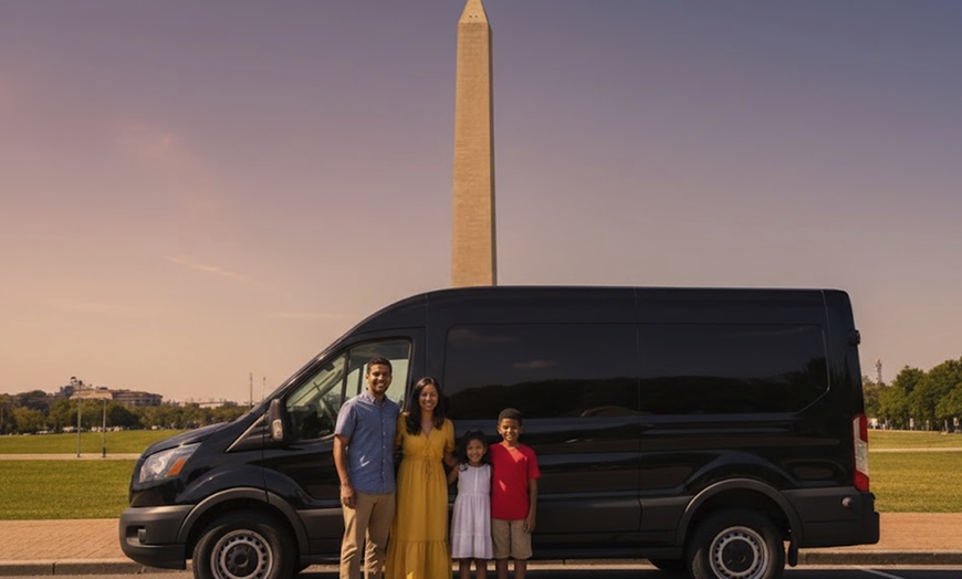 Image 2: Maximize Your Sightseeing: D.C.'s Comprehensive Minibus Tour