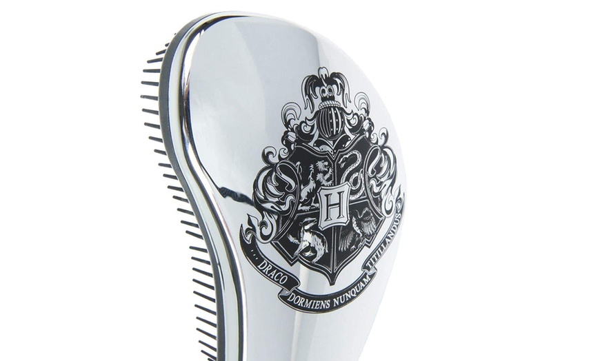 Image 5: Harry Potter-Inspired Hair Brush