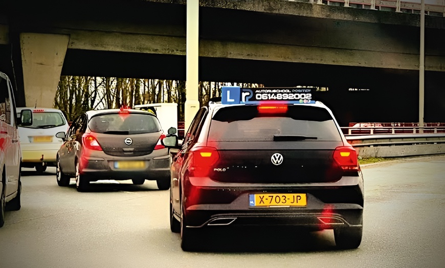 Image 1: Rijschool Positief helpt je op weg met 2 rijlessen van 60 minuten