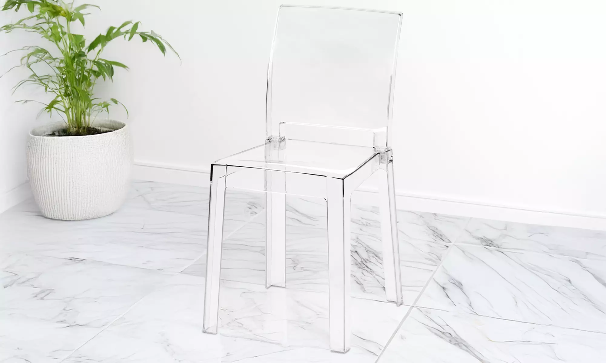 Set de 4 sillas de cocina transparentes Petra