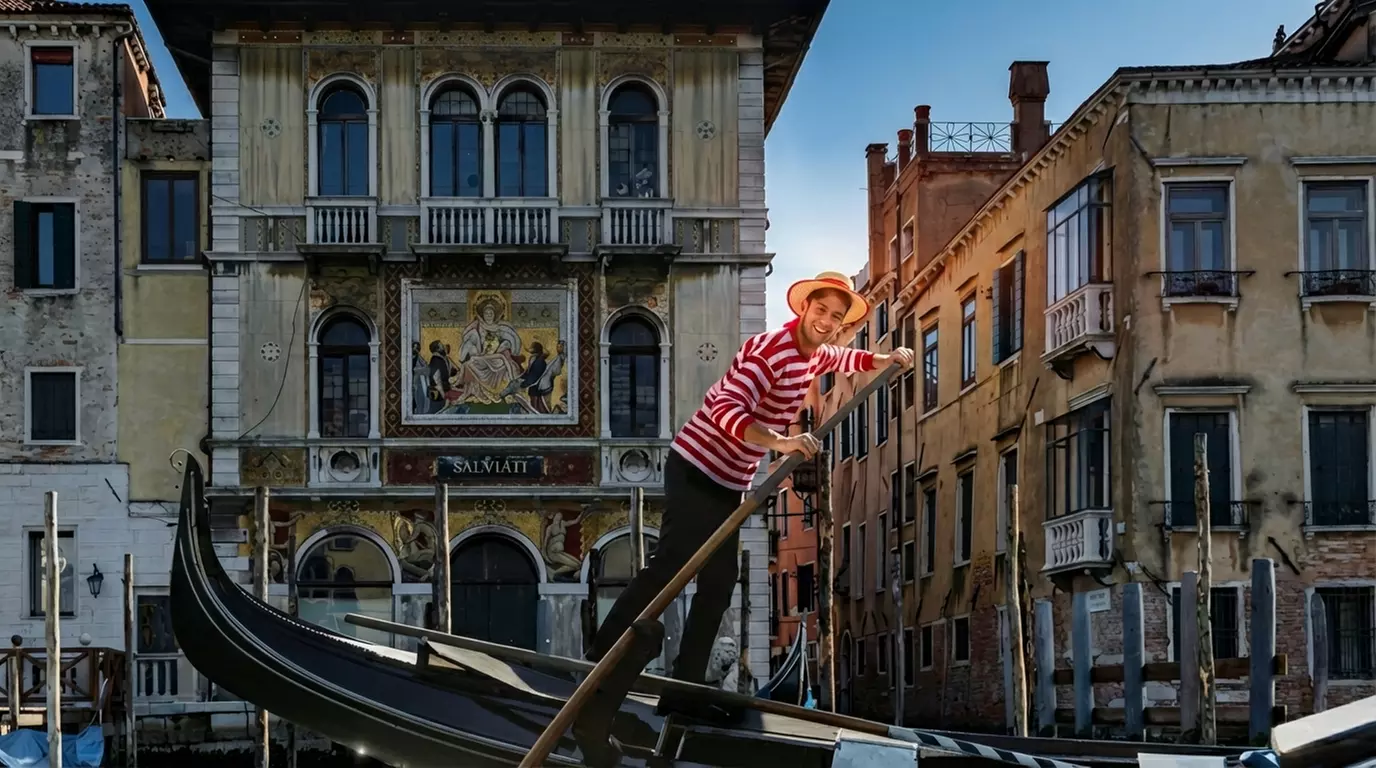 ✈ Venice: Relax Up to 4 Nights with Return Flights