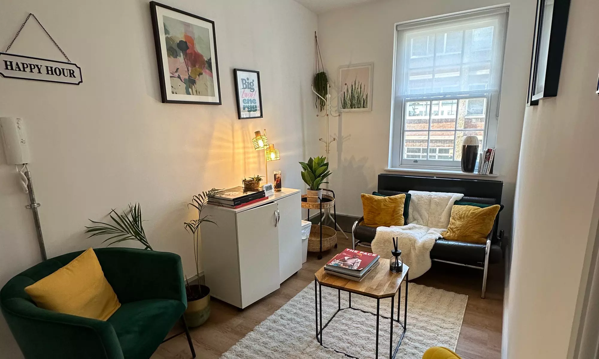 Get Glowing Skin: Deep Cleanse Facial - Women only