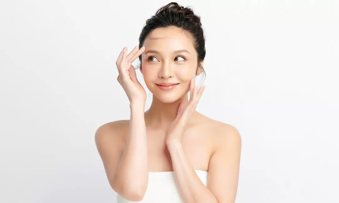 Enhance Your Beauty with a Vampire Face-Lift at Midwest Surgical Arts - Primary Image